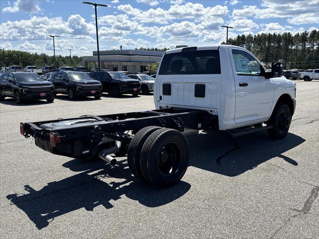 2026 Ram 3500 Chassis Cab Tradesman/Big Horn