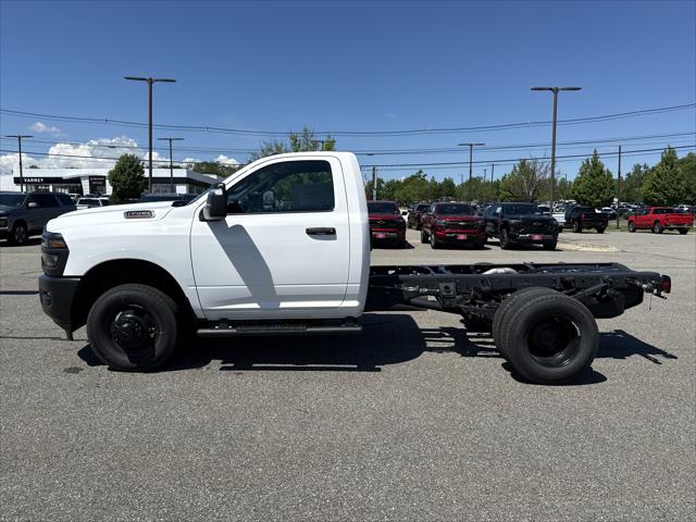 2026 RAM 3500 Chassis RAM 3500 TRADESMAN CHASSIS REGULAR CAB 4X4 60 CA
