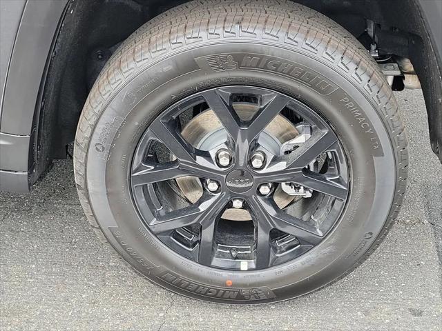 2026 Jeep Grand Cherokee Altitude 4x4