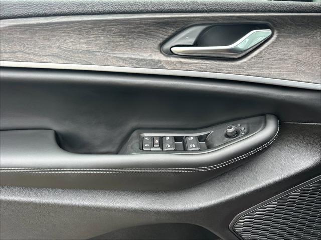 2026 Jeep Grand Cherokee Altitude 4x4