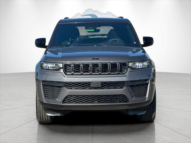 2026 Jeep Grand Cherokee Altitude 4x4
