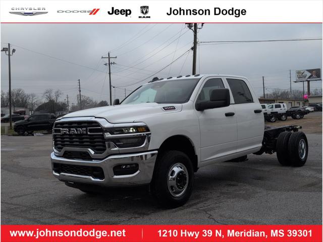 2026 RAM Ram 3500 Chassis Cab RAM 3500 TRADESMAN CREW CAB CHASSIS 4X4 60 CA 2026 RAM Ram 3500 Chassis Cab RAM 3500 TRADESMAN CREW CAB CHASSIS 4X4 60 CA
