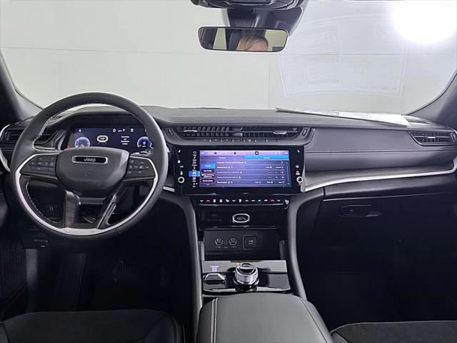 2026 Jeep Grand Cherokee GRAND CHEROKEE LAREDO ALTITUDE 4X4 2026 Jeep Grand Cherokee GRAND CHEROKEE LAREDO ALTITUDE 4X4