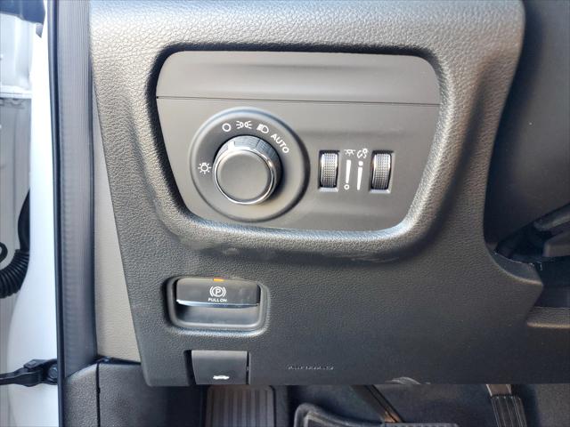 2026 Jeep Grand Cherokee Altitude 4x2