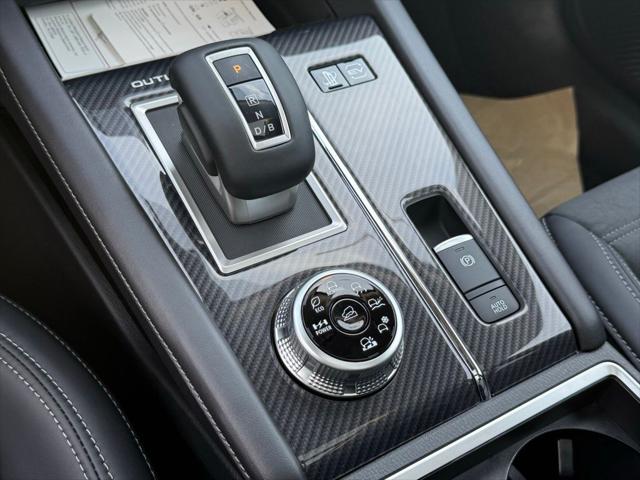 2025 Mitsubishi Outlander PHEV SE S-AWC