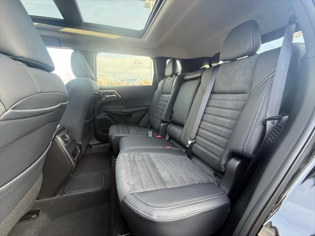 2025 Mitsubishi Outlander PHEV SE S-AWC
