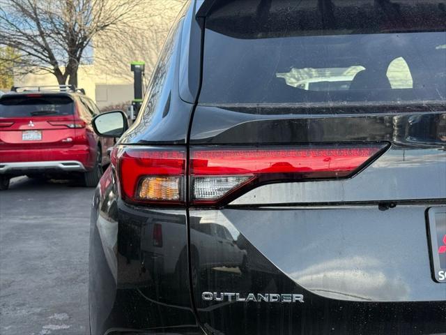 2025 Mitsubishi Outlander PHEV SE S-AWC