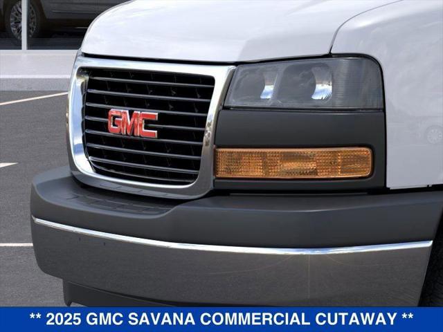 2025 GMC Savana Cutaway 4500 Van