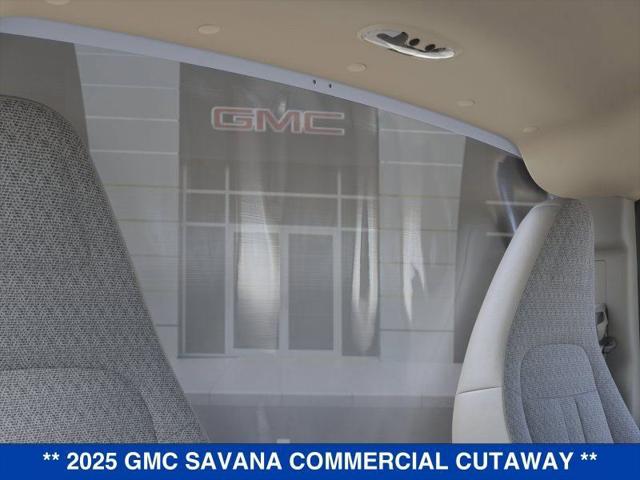 2025 GMC Savana Cutaway 4500 Van