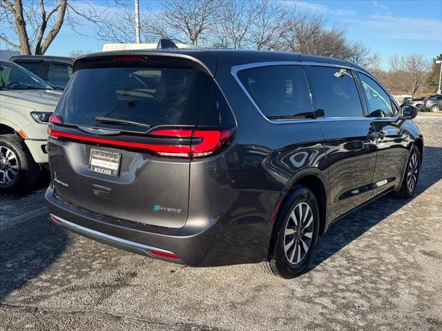 2022 Chrysler Pacifica Hybrid Touring L 2022 Chrysler Pacifica Hybrid Touring L