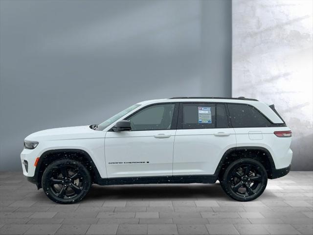 2023 Jeep Grand Cherokee Altitude 4x4