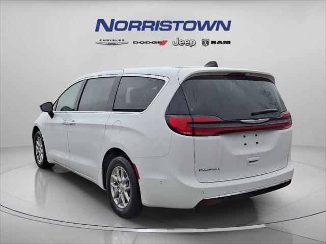 2025 Chrysler Pacifica PACIFICA SELECT