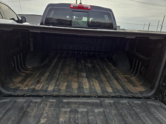 2022 GMC Canyon 2WD Crew Cab Short Box Denali 2022 GMC Canyon 2WD Crew Cab Short Box Denali