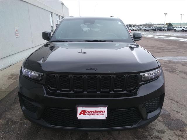 2024 Jeep Grand Cherokee Altitude 4x4 2024 Jeep Grand Cherokee Altitude 4x4