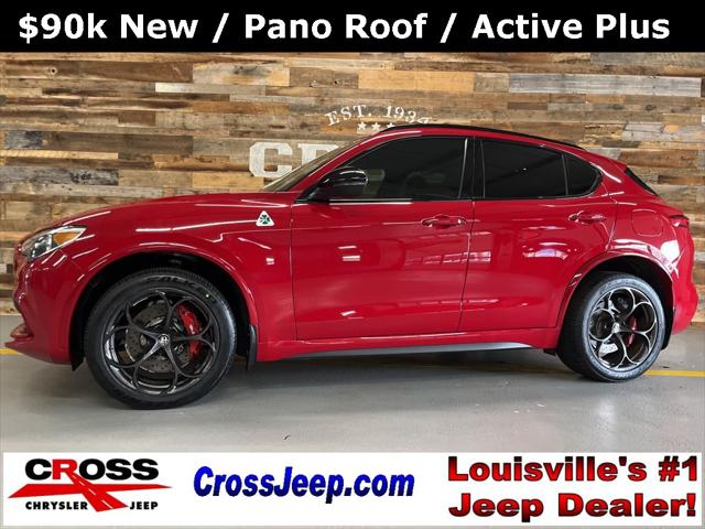 2022 Alfa Romeo Stelvio Quadrifoglio AWD 2022 Alfa Romeo Stelvio Quadrifoglio AWD