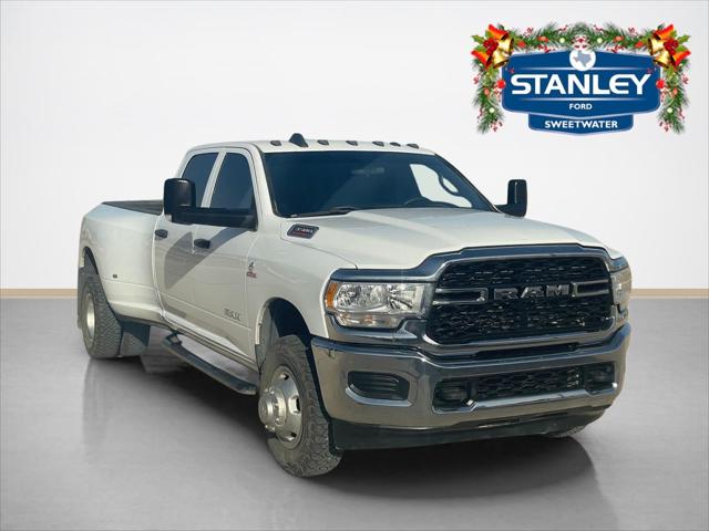 2022 RAM 3500 Tradesman Crew Cab 4x4 8 Box 2022 RAM 3500 Tradesman Crew Cab 4x4 8 Box
