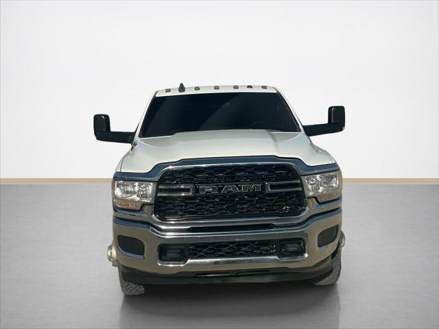 2022 RAM 3500 Tradesman Crew Cab 4x4 8 Box 2022 RAM 3500 Tradesman Crew Cab 4x4 8 Box