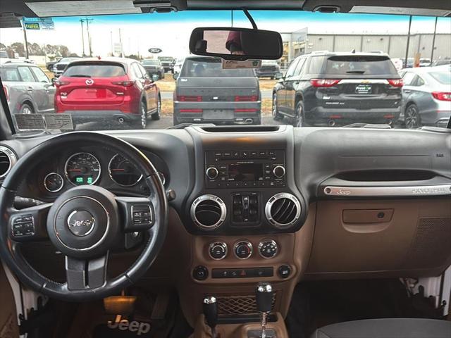 2017 Jeep Wrangler Unlimited Sahara 4x4 2017 Jeep Wrangler Unlimited Sahara 4x4