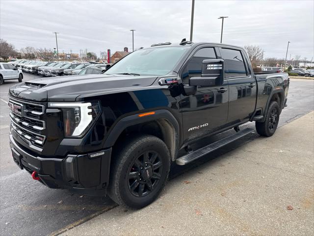 2024 GMC Sierra 2500HD 4WD Crew Cab Standard Bed AT4