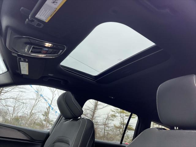 2025 Jeep Grand Cherokee L Laredo X 4x4