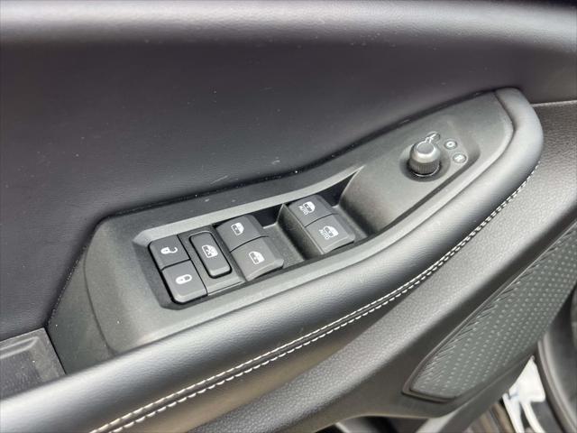2025 Jeep Grand Cherokee L Laredo X 4x4