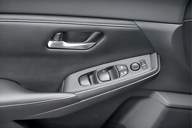 2023 Nissan Sentra SV Xtronic CVT