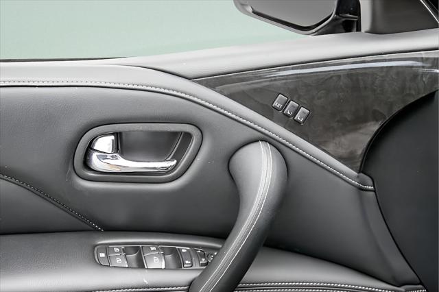 2024 INFINITI QX80 LUXE AWD
