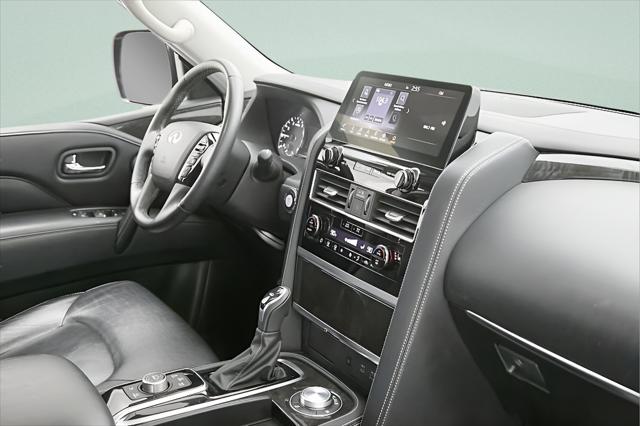 2024 INFINITI QX80 LUXE AWD