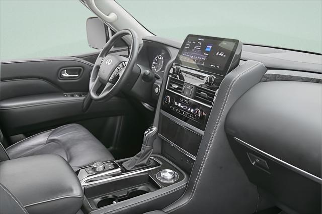 2024 INFINITI QX80 LUXE AWD