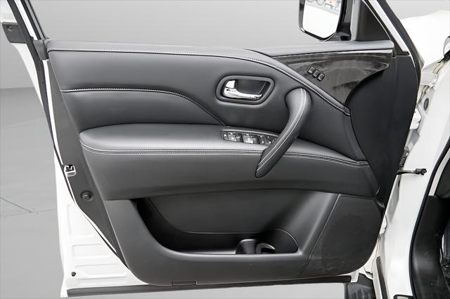 2024 INFINITI QX80 LUXE AWD