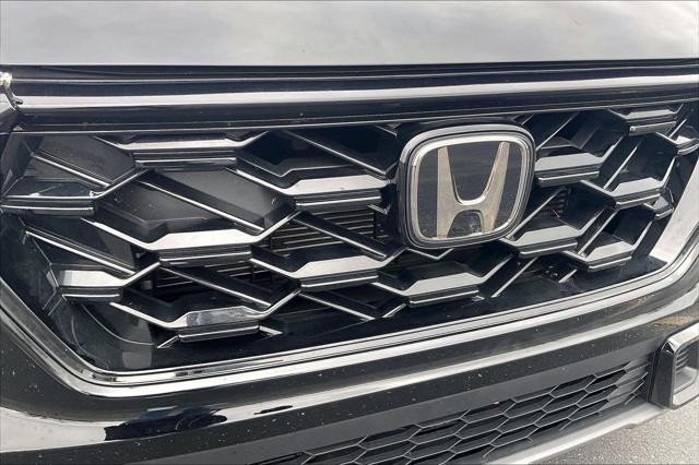 Used 2025 Honda CR-V Hybrid For Sale in Millington, TN