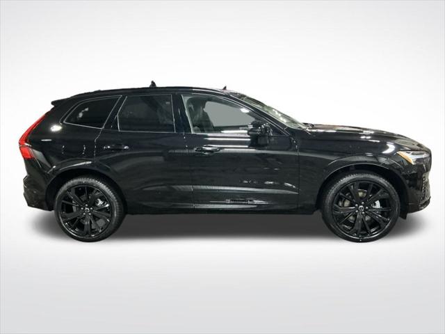 2026 Volvo XC60 B5 Ultra Black Edition