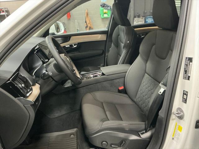 2026 Volvo XC90 Plus, B6 AWD Gas (mild hybrid), Gasoline, Bright, 7 Seats