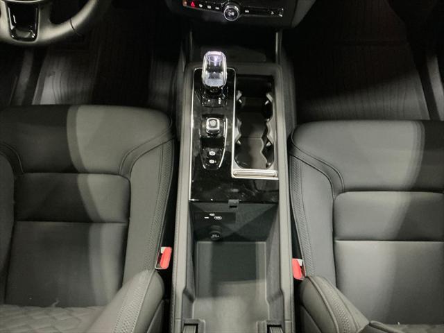 2026 Volvo XC90 Plus, B6 AWD Gas (mild hybrid), Gasoline, Bright, 7 Seats
