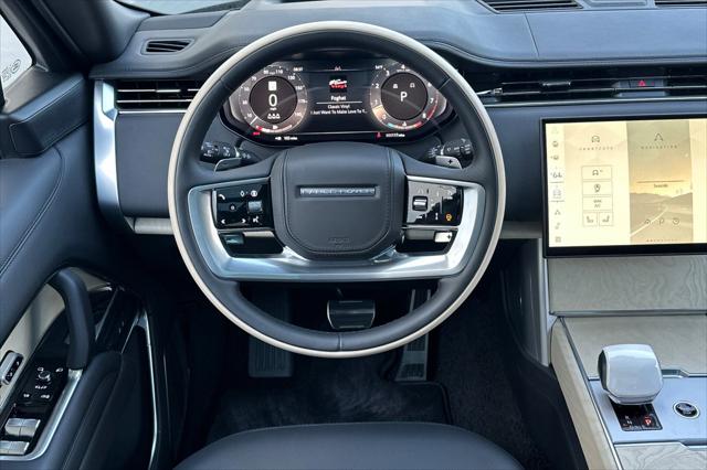 2025 Land Rover Range Rover P615 SV