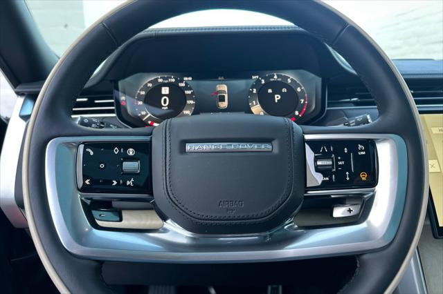 2025 Land Rover Range Rover P615 SV