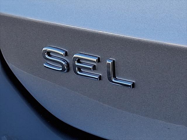 2026 Volkswagen Taos SEL