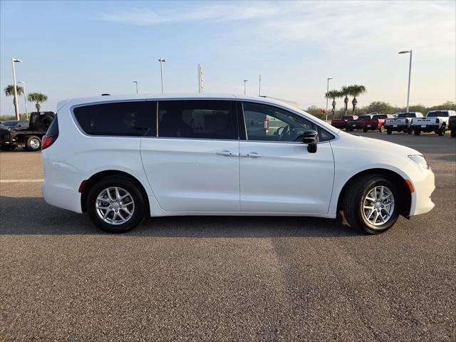 2026 Chrysler Voyager LX