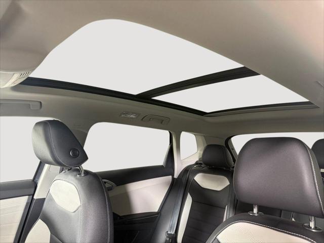 2026 Volkswagen Taos SEL