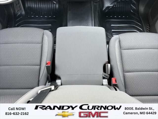 2026 GMC Sierra 1500 Crew Cab, Short Bed, Pro, 4WD