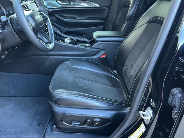 2023 Jeep Grand Cherokee Altitude 4x4