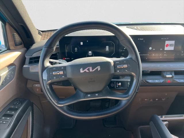2024 Kia EV9 Land