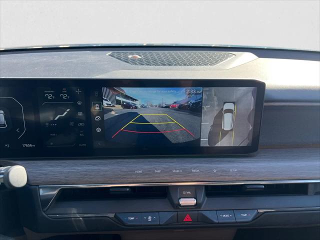 2024 Kia EV9 Land