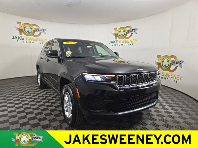 2023 Jeep Grand Cherokee Laredo 4x4