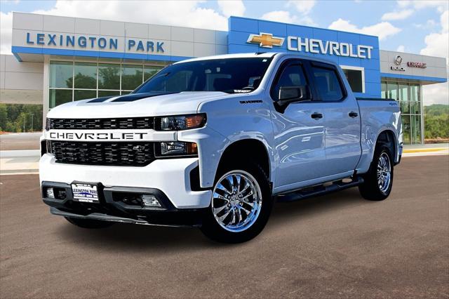2021 Chevrolet Silverado 1500 4WD Crew Cab Short Bed Custom 2021 Chevrolet Silverado 1500 4WD Crew Cab Short Bed Custom
