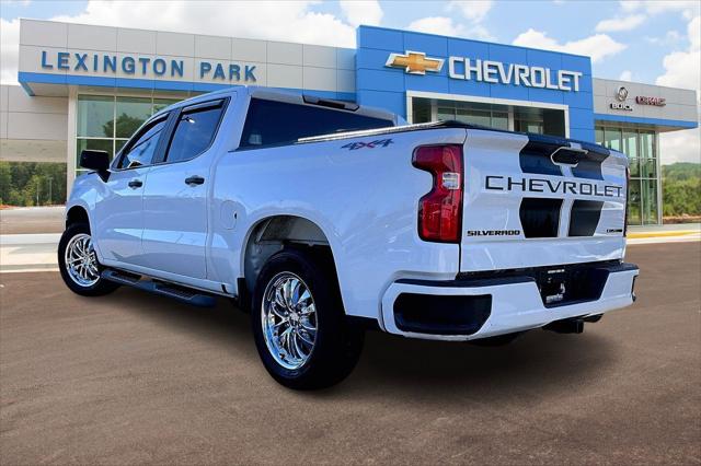 2021 Chevrolet Silverado 1500 4WD Crew Cab Short Bed Custom 2021 Chevrolet Silverado 1500 4WD Crew Cab Short Bed Custom