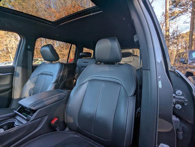 2024 Jeep Grand Cherokee L Overland 4x4 2024 Jeep Grand Cherokee L Overland 4x4