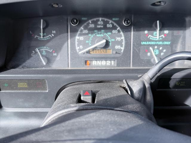 1996 Ford Econoline 138"" WB SRW