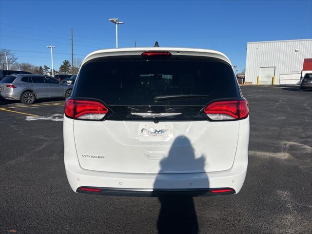 2026 Chrysler Voyager LX