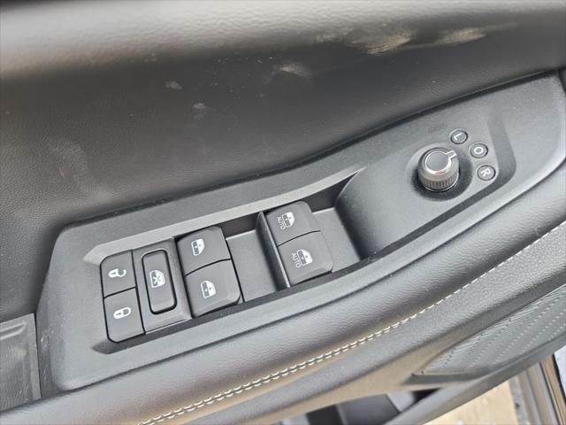 2025 Jeep Grand Cherokee L Laredo 4x2
